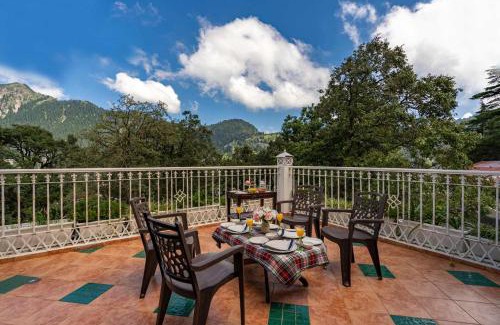 Nainital Villa | StayVista at Aloe Villa with Comp Breakfast, Indoor & Outdoor Games