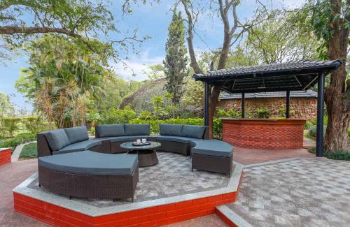 Kumbalgodu Villa | StayVista at Ananta - Breakfast Included & Basketball Court