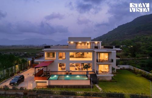 Lonavala Villa | StayVista at Avyanna Villa - BBQ & Pool