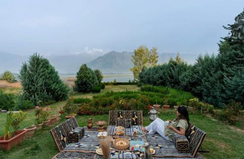 Brein Villa | StayVista at Buhayra Lakefront