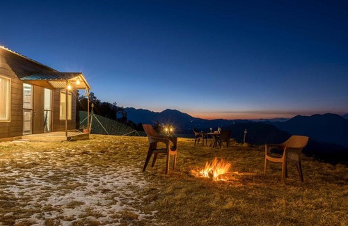 Tehri Range Villa | StayVista at Casa De Montana