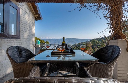 Turkaura Villa | StayVista at Chinar Villa