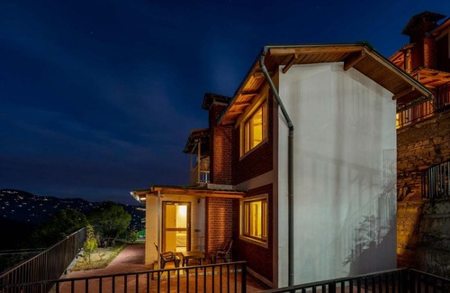 Kasiyalekh Villa | StayVista at Dream Cottage 1