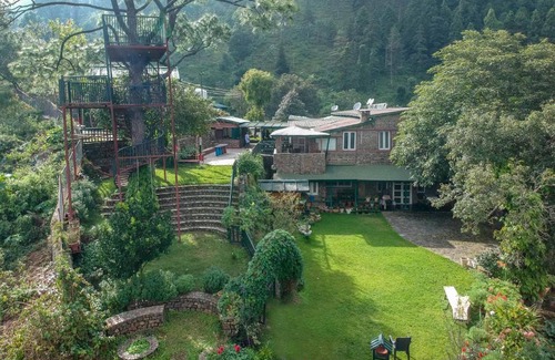 Sukha Villa | StayVista at Estate 15