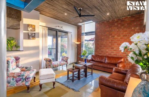 Kishangarh Villa | StayVista at LettGo with Garden, BBQ & Terrace