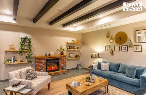 Shimla Villa | StayVista at Mist - Elysium Estate with WiFi, Bonfire