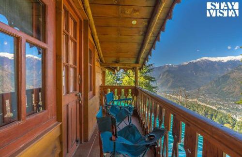 Naggar Villa | StayVista at Rosemary Cottage 2BR Villa in Manali with Lawn