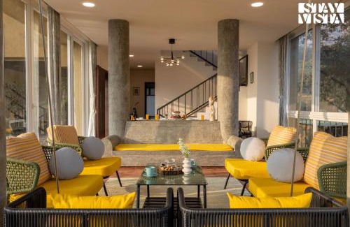 Paud Villa | StayVista at The Chirping Villa with Infinity Pool