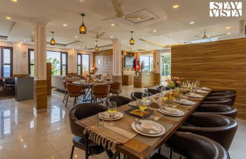Arki Villa | StayVista at The Hush Escape-Valley View 5BHK Luxury villa in Arki