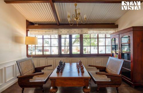 Thalayathimund Villa | StayVista at Tiverton Bungalow ooty - Lawn, BBQ, Heater