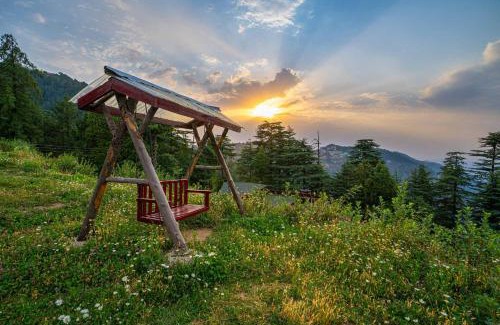 Shimla Villa | StayVista at Willowbrook Hill