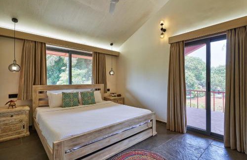 Mahabaleshwar Villa | StayVista's Amoda Villa - Near Venna Lake, Amidst Farmland with Jacuzzi and Indoor Activities