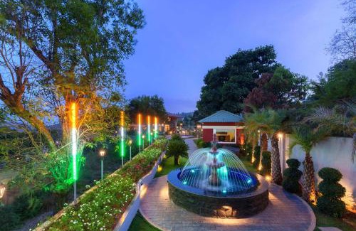 Bhilar Villa | StayVista's Tree House at Sula Wada - Cozy Home with Vintage Charm, Swimming Pool, Indoor Activities