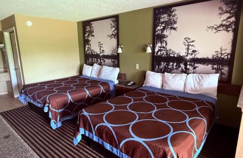 Broadmoor Hotel | Staywell Suites