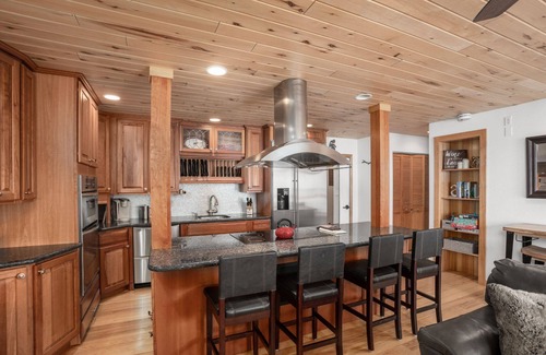 Steamboat Springs Condo | Steam Shower in Unit, Ski In Ski Out, Outdoor Hot Tub