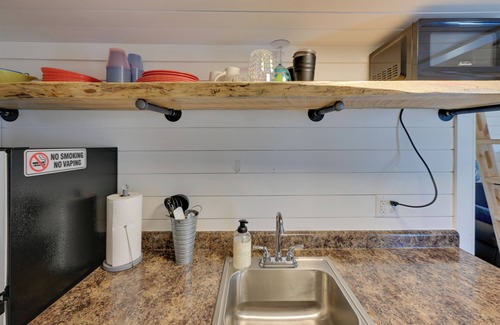 Austinville Apartment | Steamboat Rock Cabin Near Trails & River!