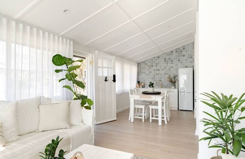 Huskisson House | Steamers Bungalow Sum