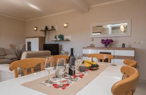 Lukoran Apartment | Stedi Apartment