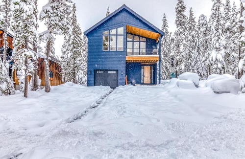 Government Camp House | Steel Lane Hideaway