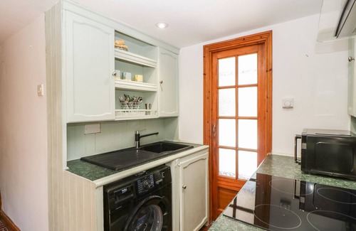Ross-on-Wye Cottage | STEEL WORKS FARM, pet friendly, with a garden in Gorsley