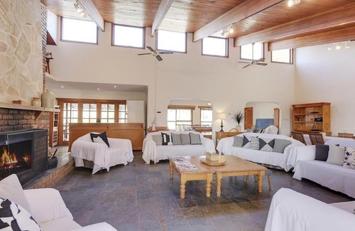 Carlton Bed & Breakfast | Steeles Island Retreat