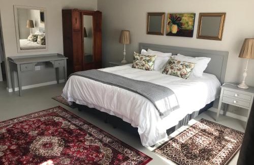 Magaliesberg Apartment | Steenkoppies Estate semi self catering unit 2