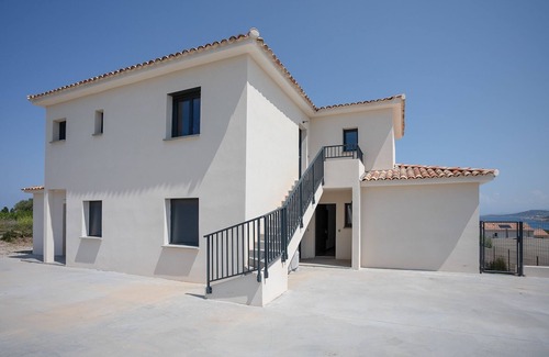 Marine de Saint Ambroggio Apartment | Stella di Luce - Appt climatisé vue mer