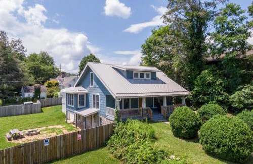 Blowing Rock House | Stella Maris