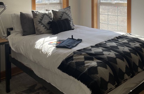Haines House | Stellar Heli Lodge with game room/lounge, hot tub, amazing mountain views