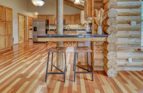 Pagosa Springs House | Stellar Riverfront Cabin with Hot Tub, Fireplace, Acreage & Pet-Friendly - Perfect Colorado Getaway
