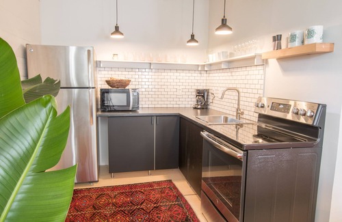 East Market District Apartment | Stellar Suites