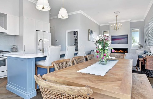Lower Belford House | Stellaview Farmhouse, Newly Renovated in Heart of Hunter
