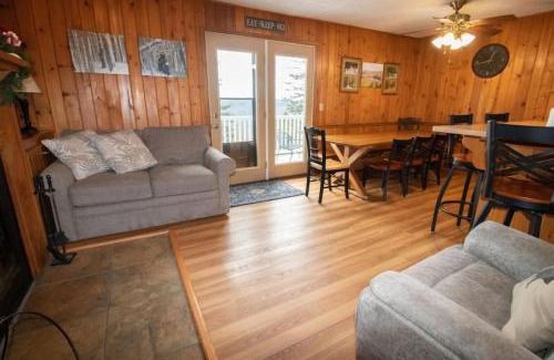 Snowshoe House | Stemwinder 5 Spacious Townhome Short Distance to Powder Monkey Lift