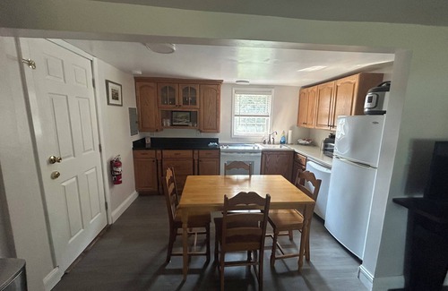 Clintondale Apartment | Step into history & unwind at Spring apt a charming 🏡 at the❤️of NYHudson Valley