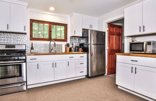 St Germain Cabin | Stepawa Vacation Rentals- Northern Comfort