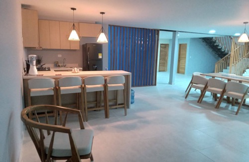 Punta Sur Cottage | STEPHENS HOUSE, 7 color ocean front San Andres Islands.