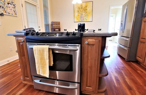Bel Aire House | Stepless Entry, EV Charger, No Pet Fee, Garage, 7+ Car Parking, Bicycles & Paths