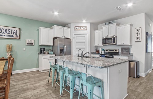Port St. Joe House | Steps Away from Beach! Golf Cart Included! EBikes! Pool! 2 PaddleBoards!Arcade!