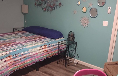 Vermilion Apartment | Steps from Beach Family Fun
