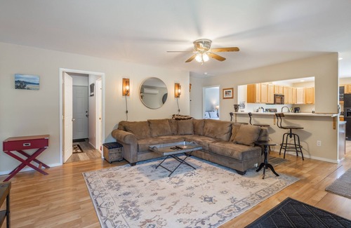 Roslyn House | Steps from historic downtown Roslyn and trailheads