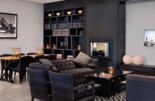 Zestienhoven Hotel | Steps from Rotterdam Airport – Comfort & Convenience Combined! Onsite Dining!