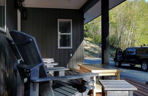 Powell River House | Steps from the Beach Cottage on Peaceful Rural Acreage