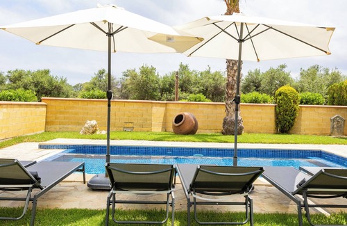 Latchi Villa | Steps from the Beach – Stunning 3-Bedroom Villa with Private Poolnn