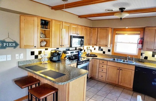 Rodanthe House | Steps from the ocean in the Outer Banks - New Hot Tub, Deck & Dog Run!