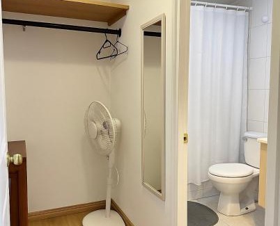 La Florida Apartment | Steps from the subway and Free Parking