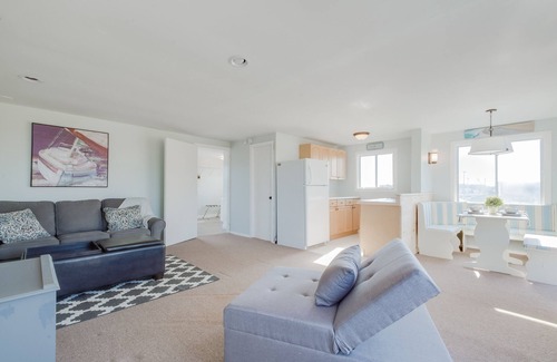 Weekapaug House | Steps to a private beach, spectacular sunsets and kayaking from your backyard!