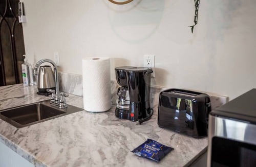 Bankers Hill Apartment | Steps to Balboa Park- Brand New Apt - Cozy Studio