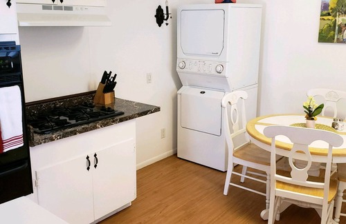 Ventura House | Steps to beach, 2 bedroom 1 bath duplex