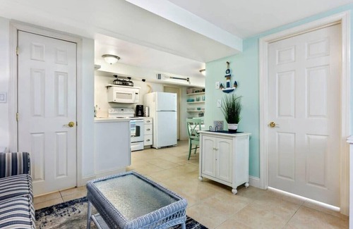 Salisbury Beach Apartment | Steps to Beach | Cozy 1BR | A/C + Parking