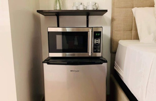 Kihei Condo | Steps to Beach | Hot Tub | Luxe Maui Retreat